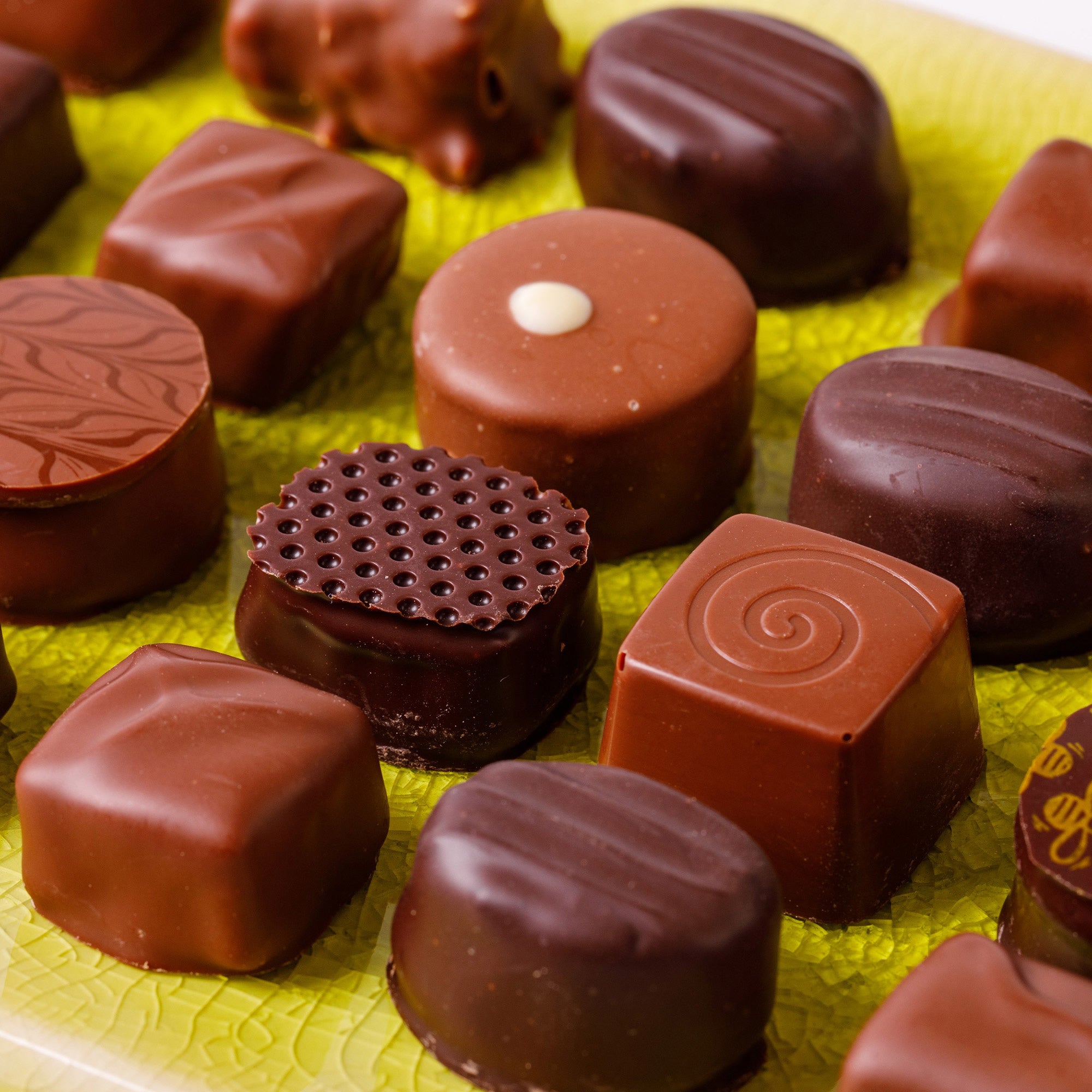 Ballotin 14 Chocolates Assortment Alcohol-Free