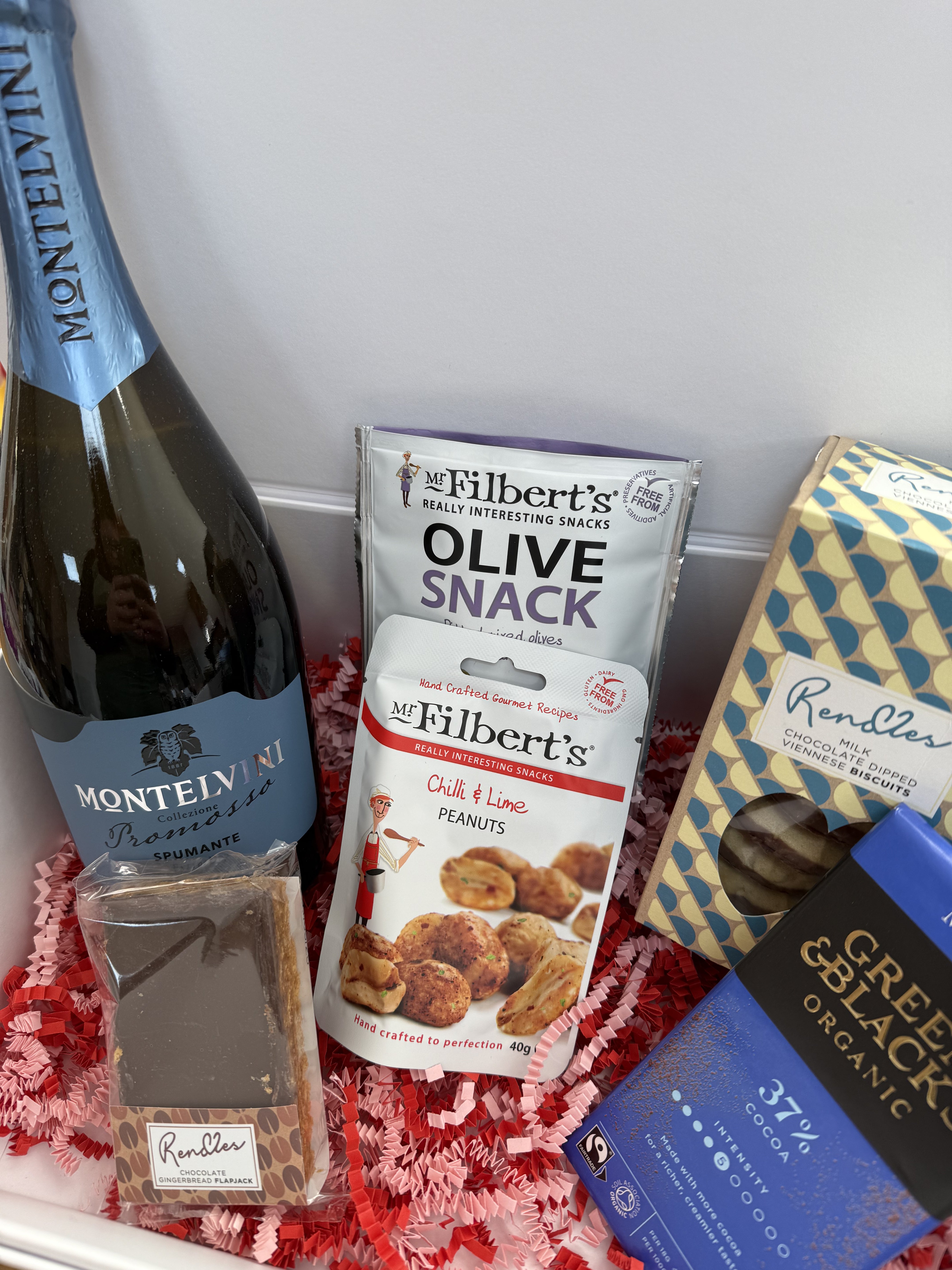 Fizz Picnic Mother's Day Gift Box