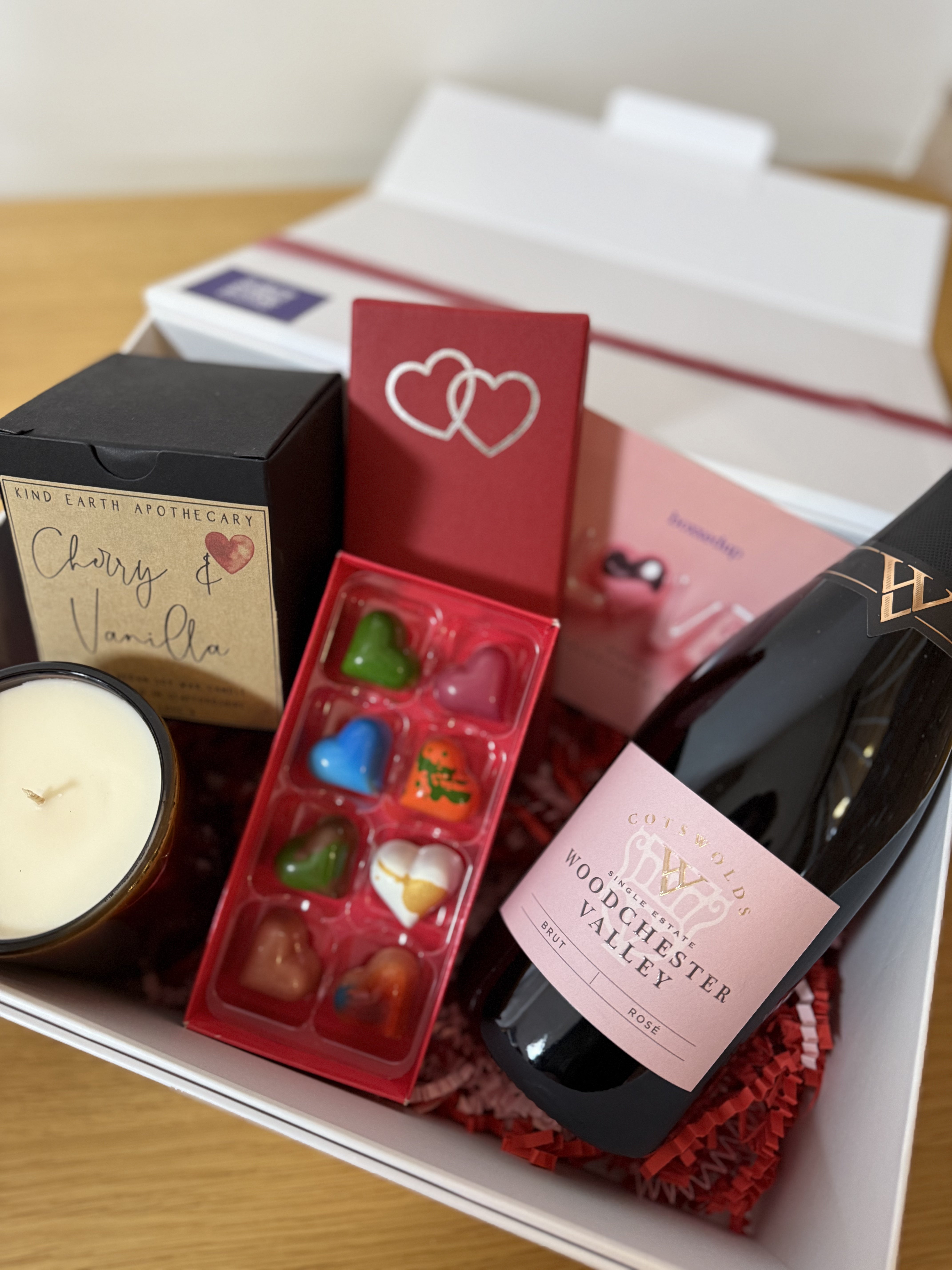 The English Sparkling Rose Mother's Day Box