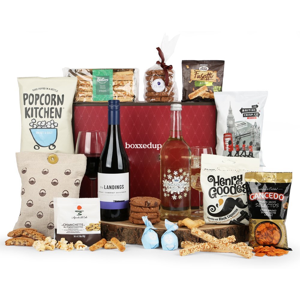 Family Fun Luxury Wine and Nibbles Hamper